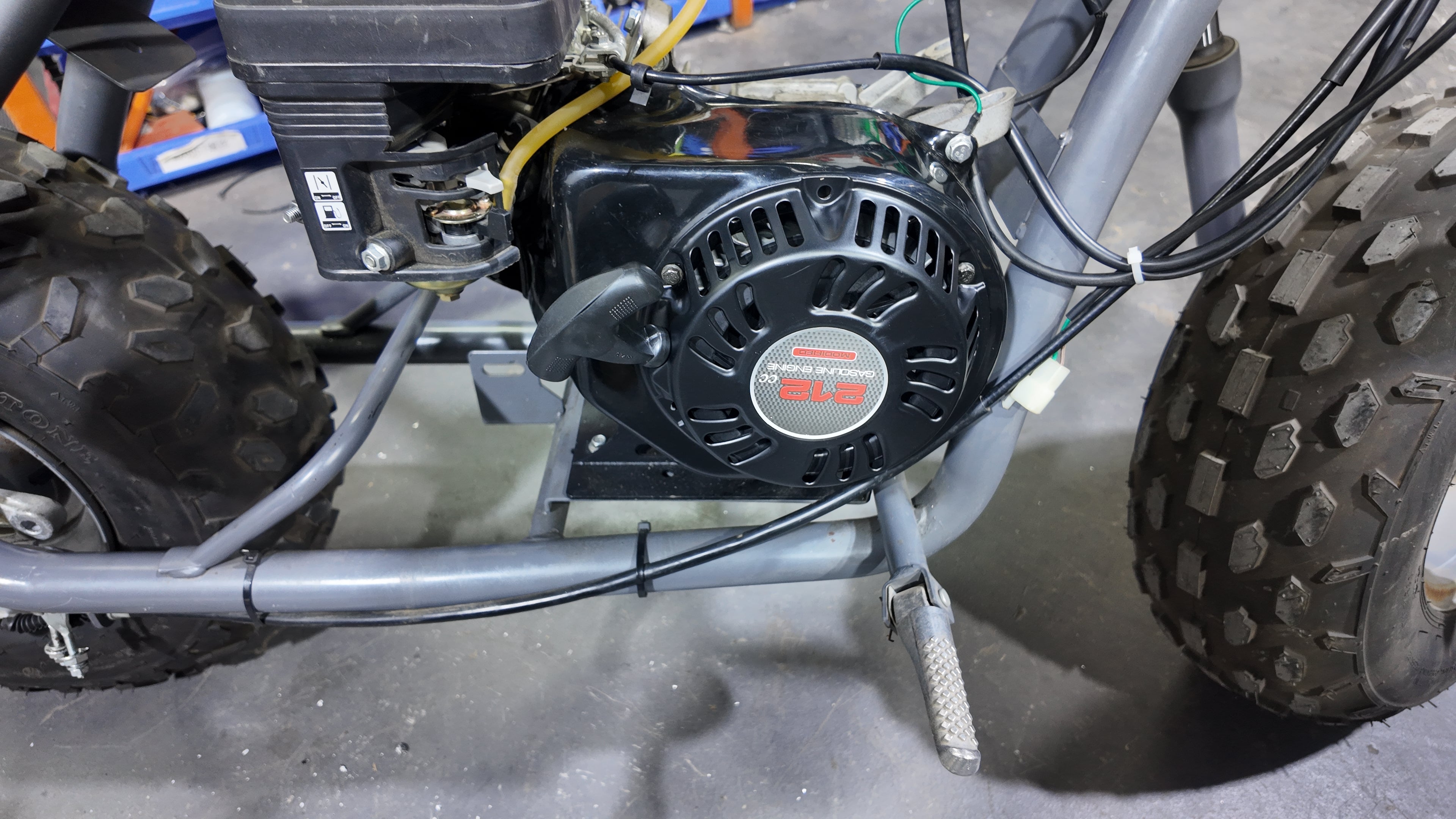 Upgrade Pull Start Recoil Starter Assembly fit for Predator 212cc 196cc Engines for Coleman CT200U Minibikes, Go Karts