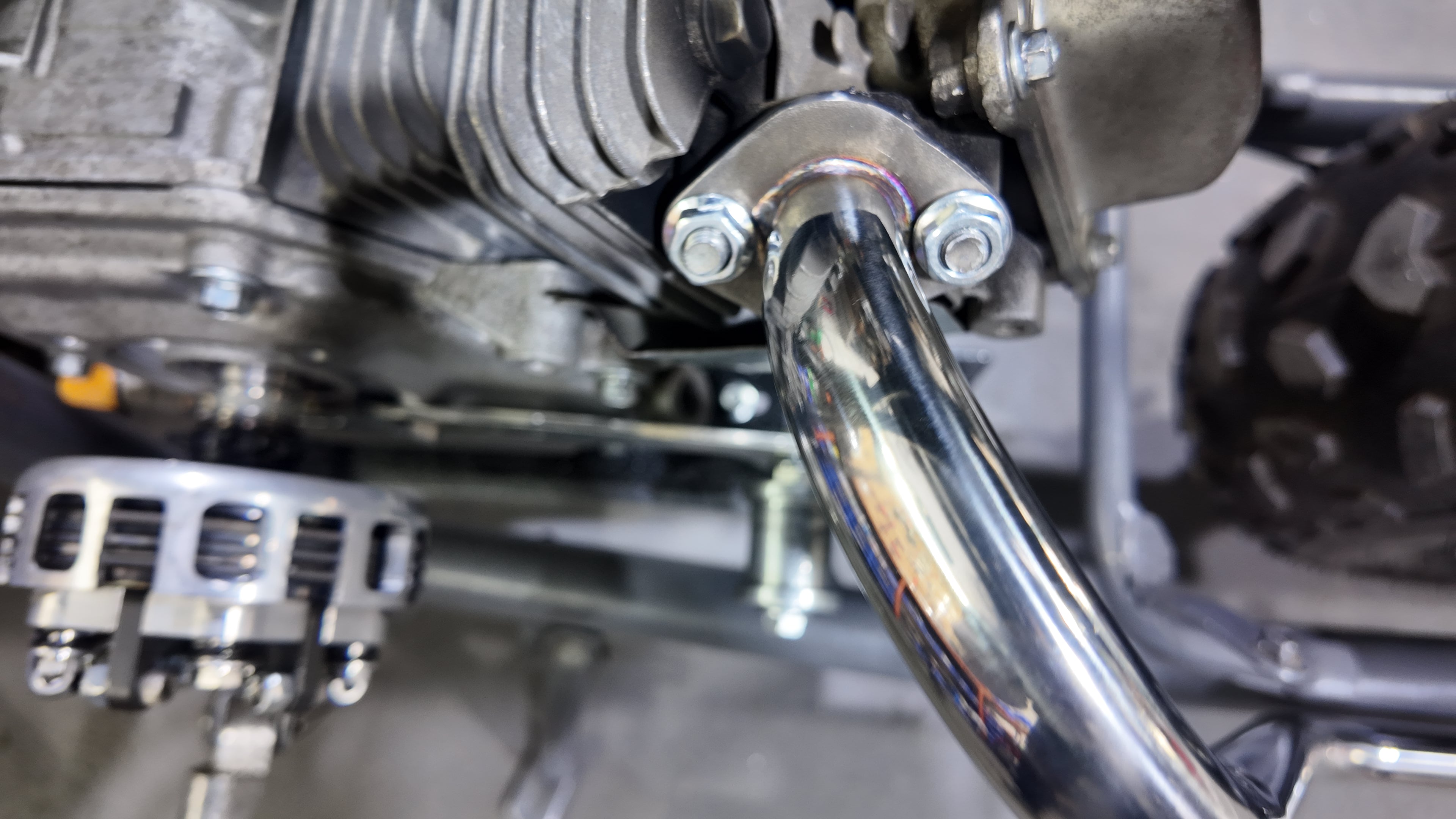 Exhaust Pipe with Muffler Fit for Predator 212cc 196cc  Honda GX200/GX160 Coleman CT200U-EX for Baja MB165, MB200