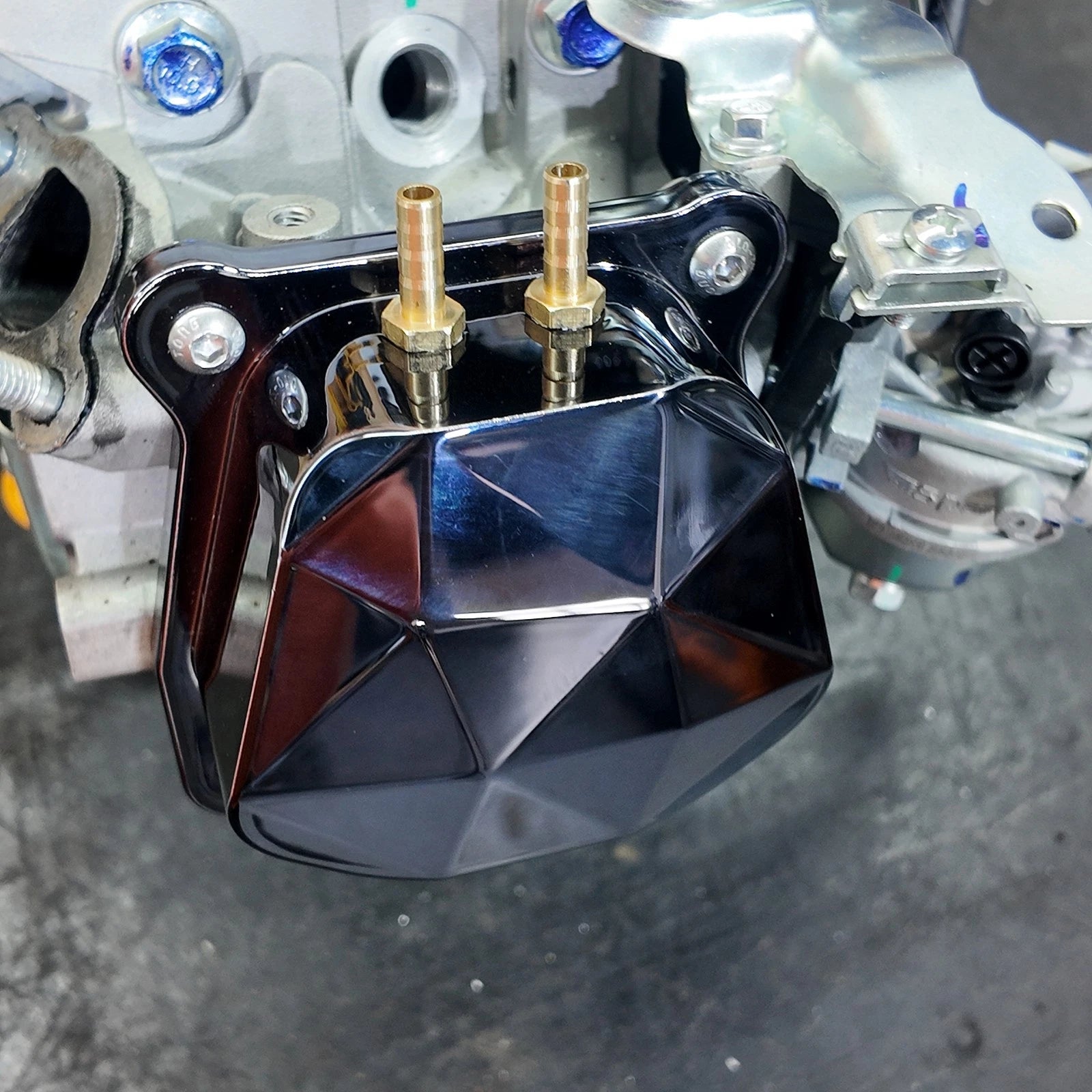 Diamond Shaped Valve Cover Fit GX200 Clone Predator 212cc Non-Hemi 224cc engine